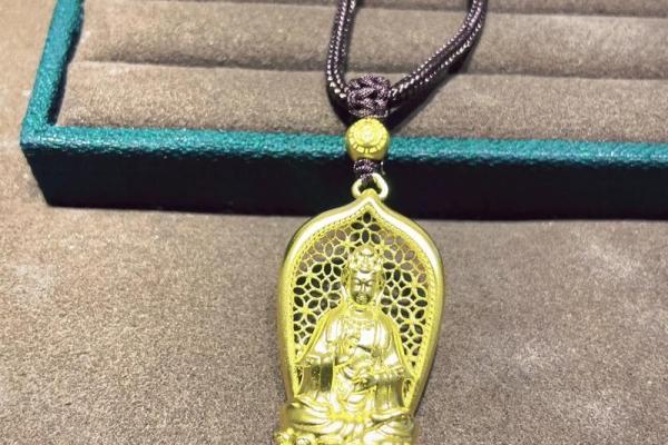 男士佩戴观音吊坠有哪些需要注意讲究呢